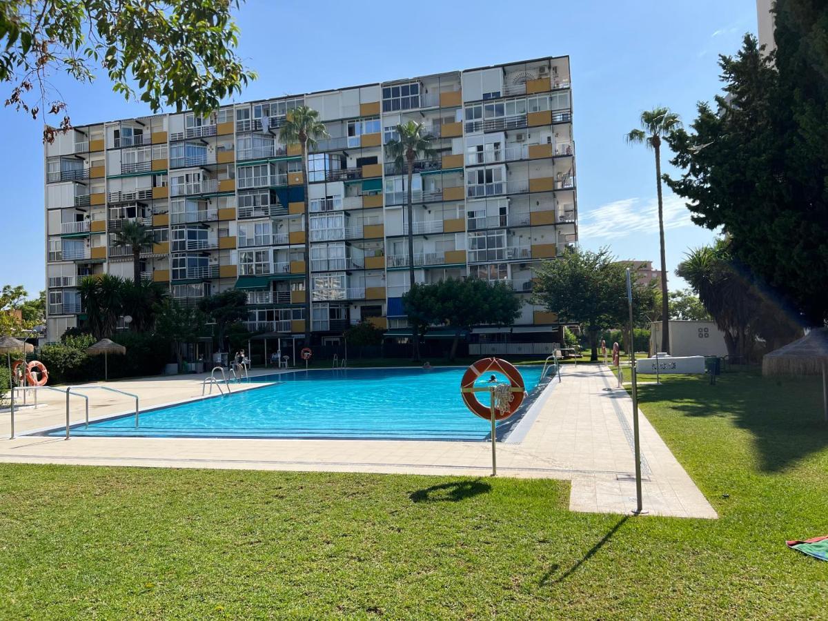 Luxury Bonanza Apartment Benalmadena Bagian luar foto