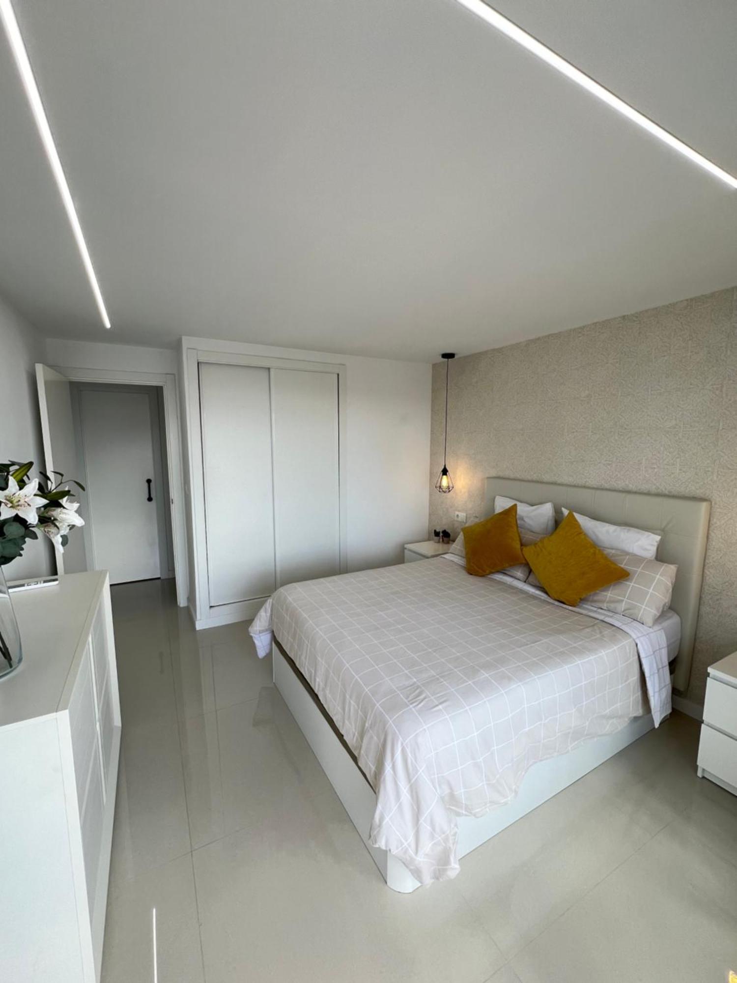 Luxury Bonanza Apartment Benalmadena Bagian luar foto