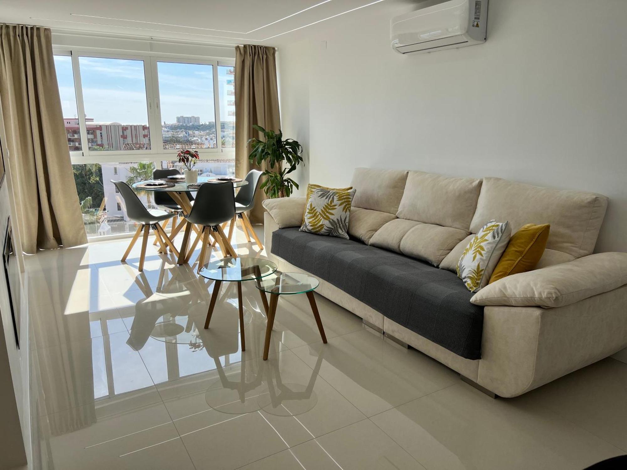 Luxury Bonanza Apartment Benalmadena Bagian luar foto