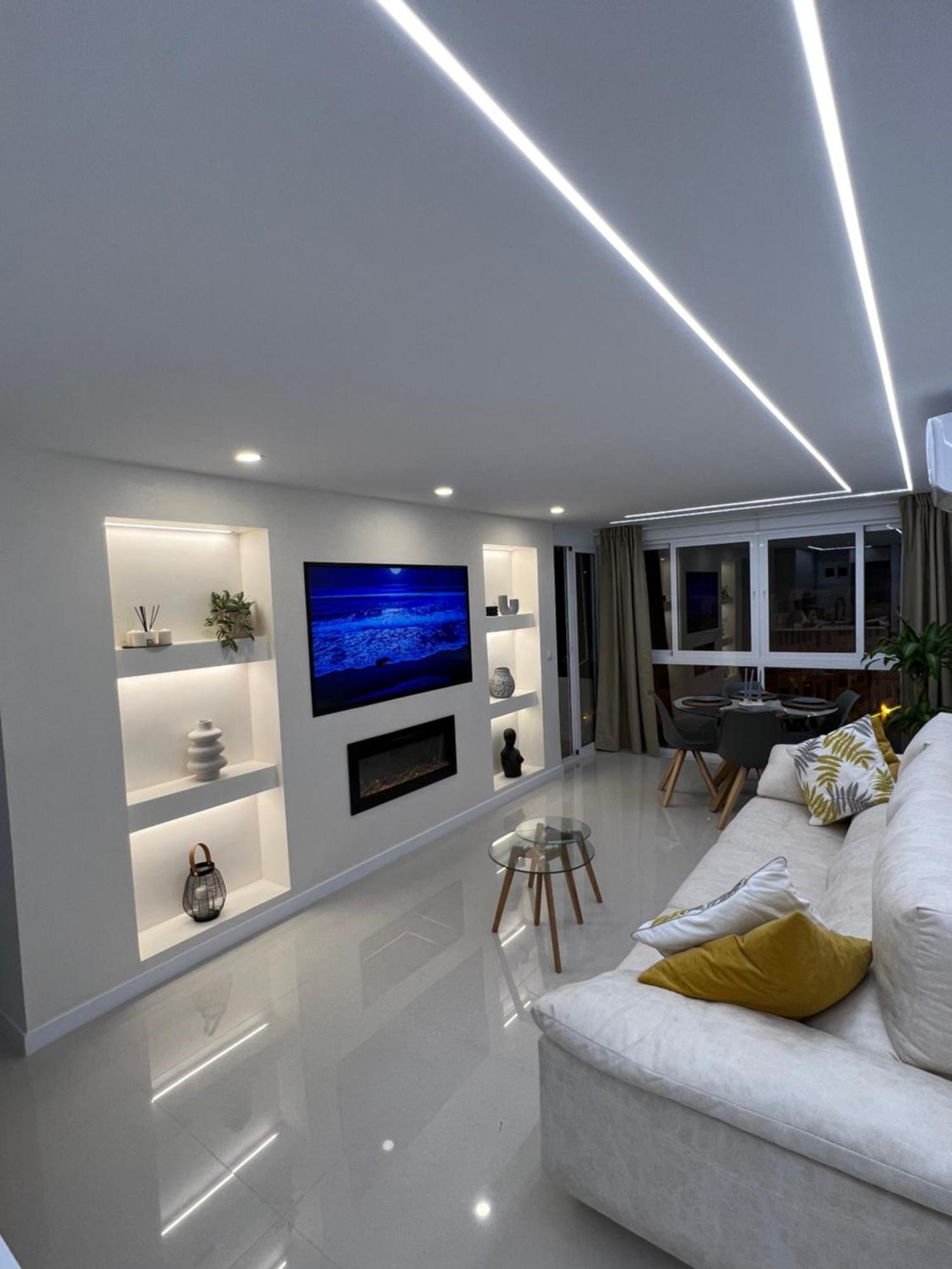 Luxury Bonanza Apartment Benalmadena Bagian luar foto